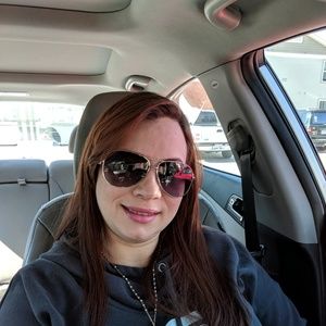 Meet your Posher, Sheila